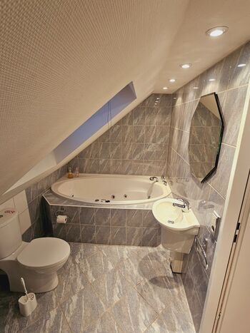 Top Unterkünfte Raunheim und Frankfurt Bild 3