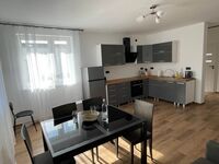 Wohnung 6 mit 3 Schlafzimmer und 2 Badezimmer Bild 3