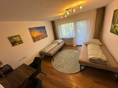 Gästezimmer Frickenhofen