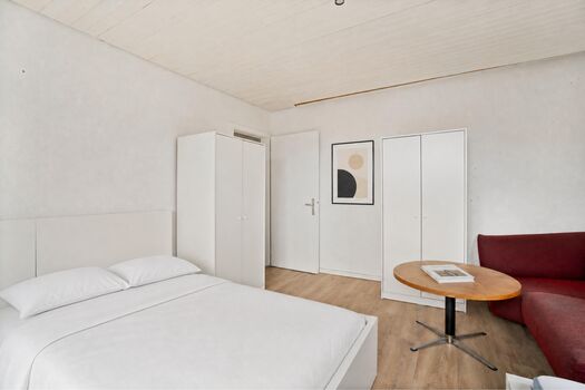 3-Schlafzimmer-Wohnung mit Balkon, Garten & Parkplätze Bild 5