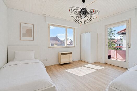 3-Schlafzimmer-Wohnung mit Balkon, Garten & Parkplätze Bild 2