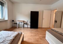 Frisch Renovierte 3-Zimmer-Wohnung mit Balkon Bild 3