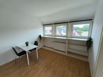 Gäste,-Monteurzimmer neben dem VW Werk Bild 3