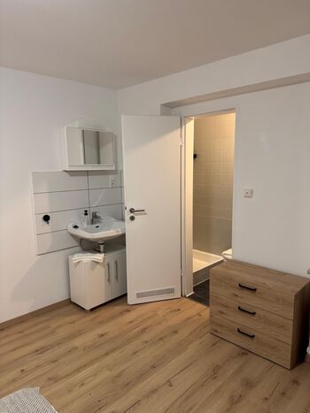 Moderne 3 Zimmer-Monteurwohnung Bild 2