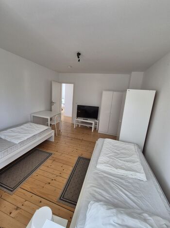Vollmöblierte 2-Zimmer-Wohnung in Frankenthal (Pfalz) Picture 2