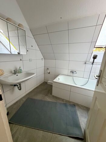 🏡 Charmantes Dachgeschoss-Apartment Stader Innenstadt Bild 3