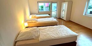 3 Bett Zimmer