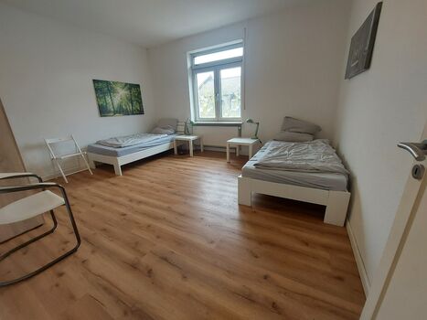 Wohnen auf Zeit in Kelkheim (Monteurswohnung - max. 6 Pers) Bild 2