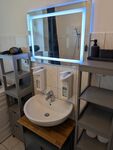 Helles Studio mit Arbeitsplatz und Balkon Bild 10