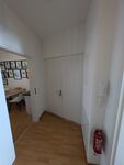 Helles Studio mit Arbeitsplatz und Balkon Bild 14