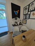 Helles Studio mit Arbeitsplatz und Balkon Bild 5