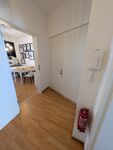 Helles Studio mit Arbeitsplatz und Balkon Bild 12