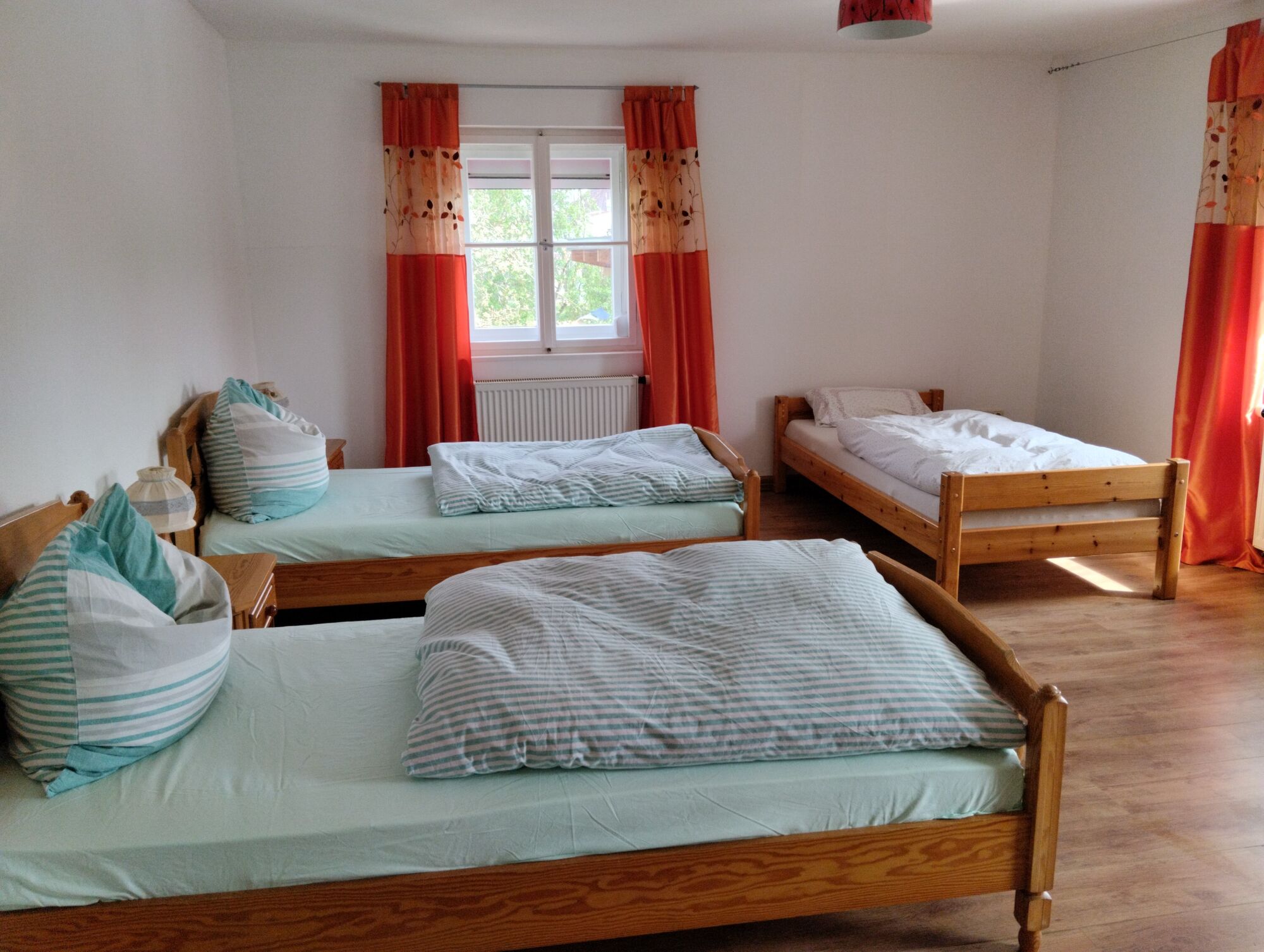 Drei-Bett-Zimmer