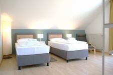 Schlafzimmer mit Balkon / Weinbergblick 