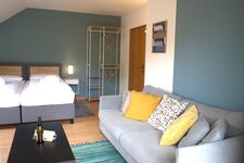 Schlafzimmer groß mit Balkon / Weinbergblick 