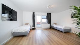 2 Schlafzimmer | 4 Betten | Wohnzimmer + Küche Bild 13