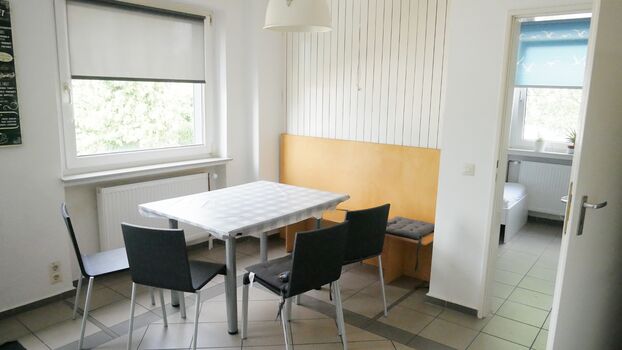 100qm modern eingerichtete Wohnung mit 4 Schlafzimmern Bild 2