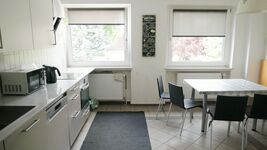 100qm modern eingerichtete Wohnung mit 4 Schlafzimmern Bild 1