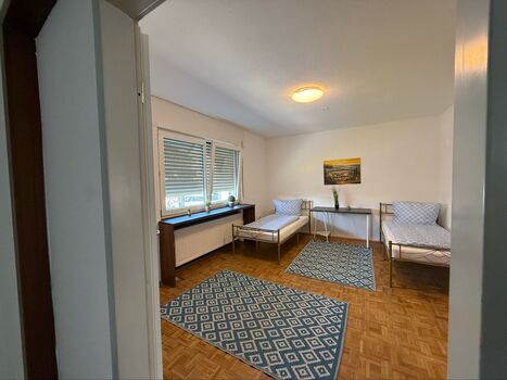 Haus Wohnung Möbiliert 25 Person Küche Bad Balkon Parkplatz