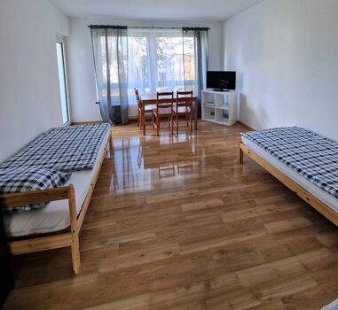 Schlafzimmer 1