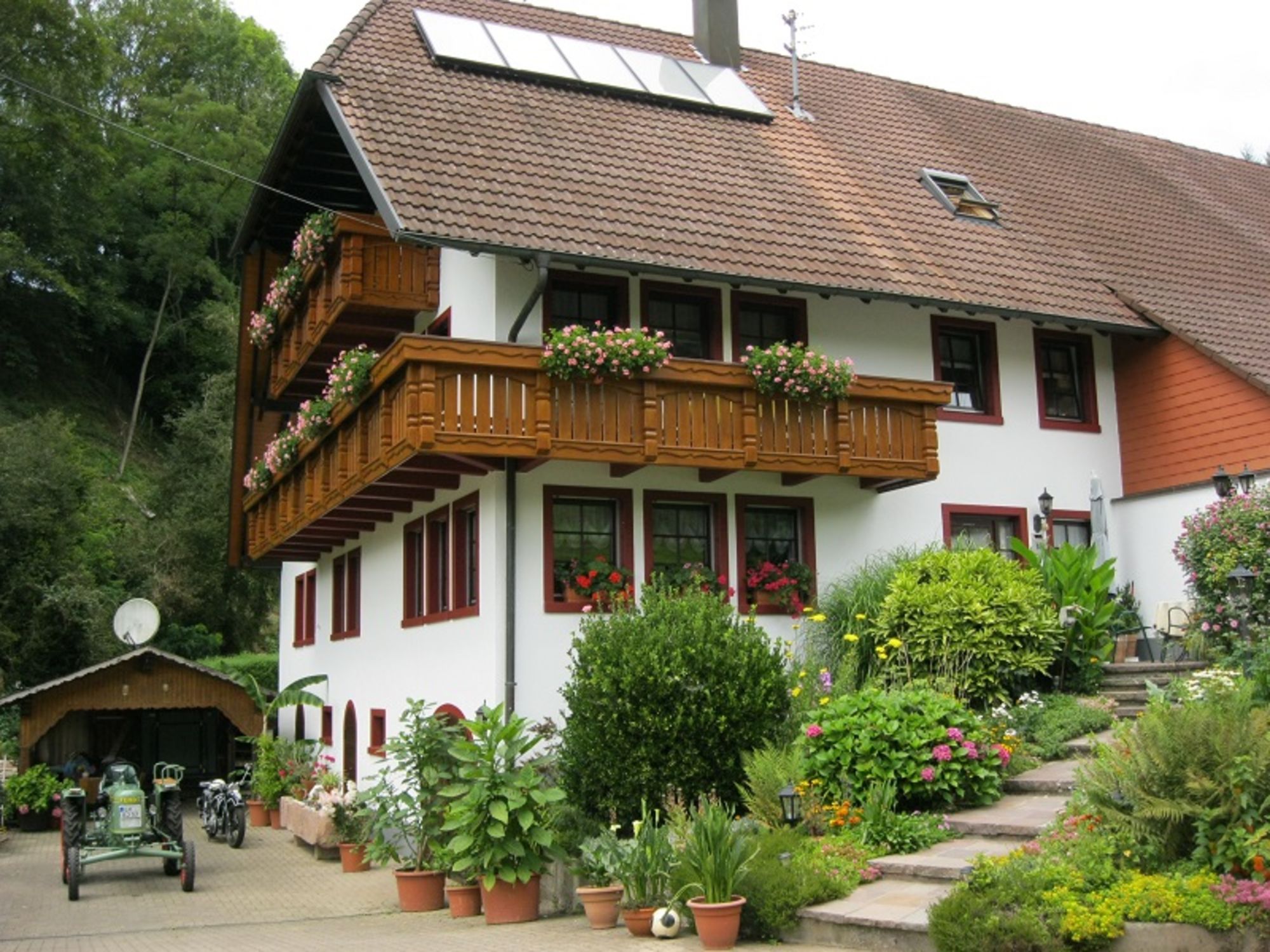 Haus mit 1 Ferienwohnung bis 5 Personen, 