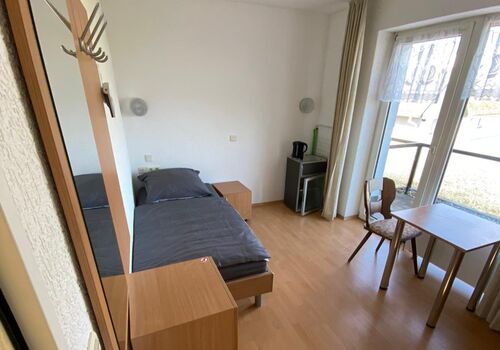 Monteurzimmer mit guter Anbindung A61 und B327 Bild 4