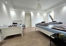 Schlafzimmer 1 mit 3 Betten