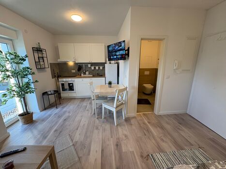 Möbliert/Furnished 1-Zimmer Apartment in Dresden-Weixdorf