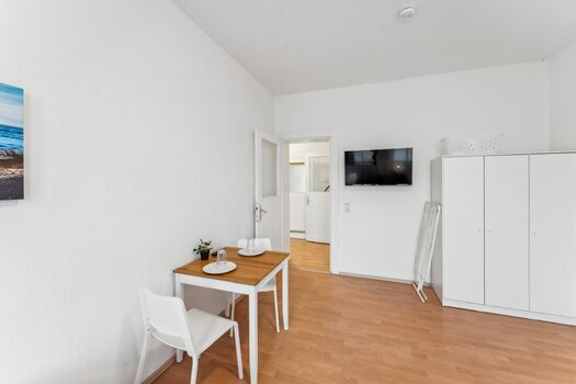 Monteur Wohnungen in Halle, WiFi, Smart TV, Parkplatz Obrázok 3