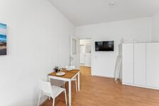 Monteur Wohnungen in Halle, WiFi, Smart TV, Parkplatz Bild 3
