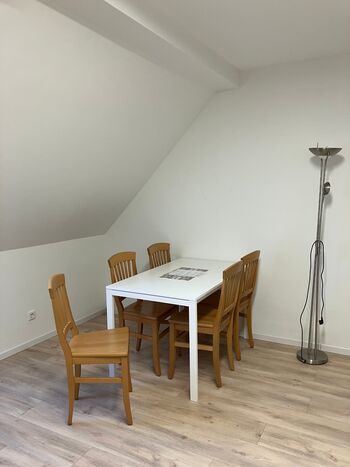 Neues 2-Zi.-Apartment voll möbliert , gute Verkehrsanbindung Bild 5