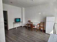 **** Hometime24 - Frisch renovierte Wohnung in Essen **** Bild 8