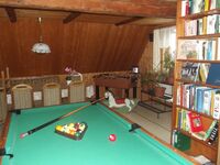 Aufenthaltsraum mit Billard & Balkon