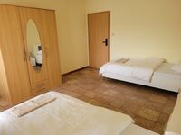 Privates Gästezimmer mit Gemeinschaftsbad in Kerpen Bild 2