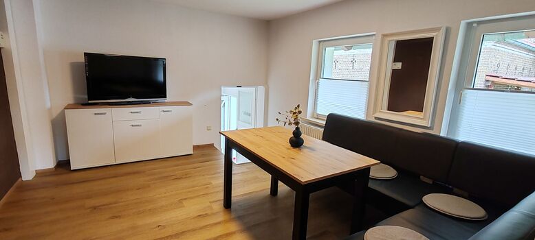 15min bis TESLA | 70m² Monteurwohnung | Monteurzimmer | Haus Bild 1