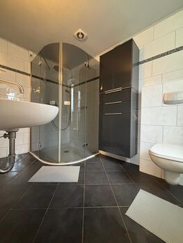 Bad mit XXL-Dusche