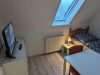 Gr. Haus für 8-9 Personen + 2 Küchen + 2 Badezimmer Bild 3