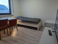 Gr. Haus für 8-9 Personen + 2 Küchen + 2 Badezimmer Bild 8