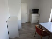 Gr. Haus für 8-9 Personen + 2 Küchen + 2 Badezimmer Bild 2