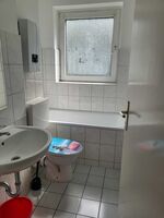 **** Hometime24 - Frisch renovierte Wohnung in Gelsenkirchen Bild 9