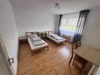 **** Hometime24 - Frisch renovierte Wohnung in Solingen Bild 8