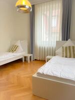 Helle Wohnung mit Blick ins Grüne Bild 8