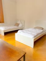 Helle Wohnung mit Blick ins Grüne Bild 13