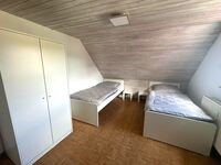Große Monteur Wohnung 4 Zimmer für 7 Personen in Weinsberg Bild 4