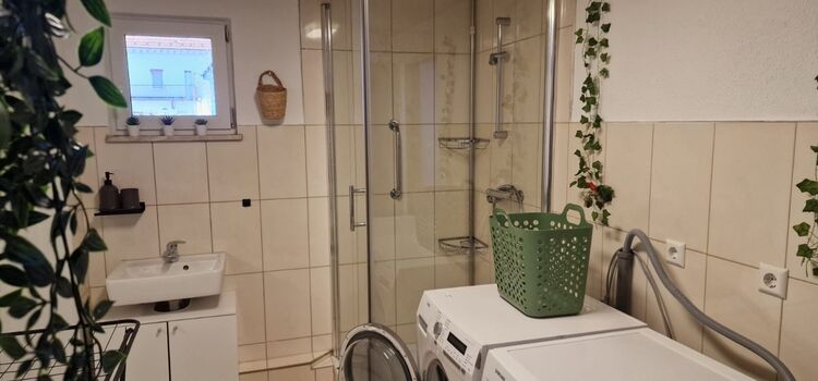 Neu !!! MB Homes Albstadt ganze Unterkunft Rabatt auf Monatsbuchung Bild 3