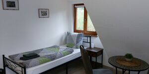 Zimmer im Gästehaus - für Feriengäste und Monteure Bild 9