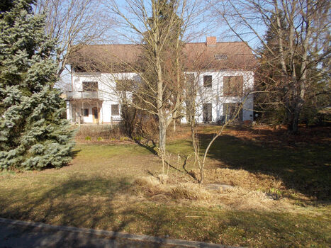 WalnutTree House