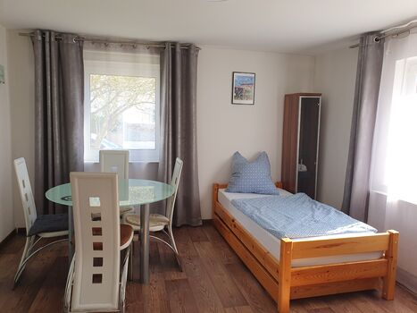 Zentral schlafen, flexibel wohnen – Zimmer in Burghausen Picture 3