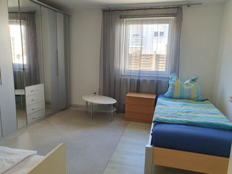 Zentral schlafen, flexibel wohnen – Zimmer in Burghausen Picture 1
