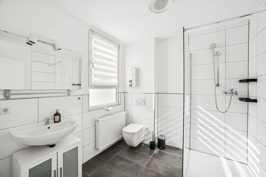 4 Apartments - 8 Einzelbetten - Bettwäsche / Handtücher inkl - parken Bild 1